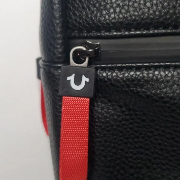 True Religion Stovall PU Horseshoe Logo Shoulder Sling Bag Faux Leather, new. - Picture 10 of 15